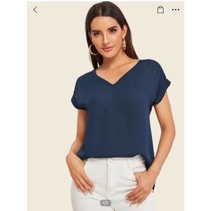 V-neck cuffed sleeve high low blouse